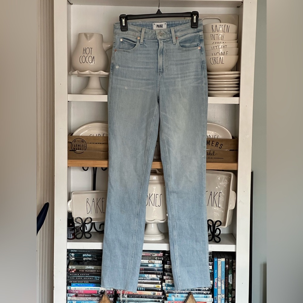PAIGE Sarah Slim Crop Raw Hem jeans
Size 26.  30.5 inseam